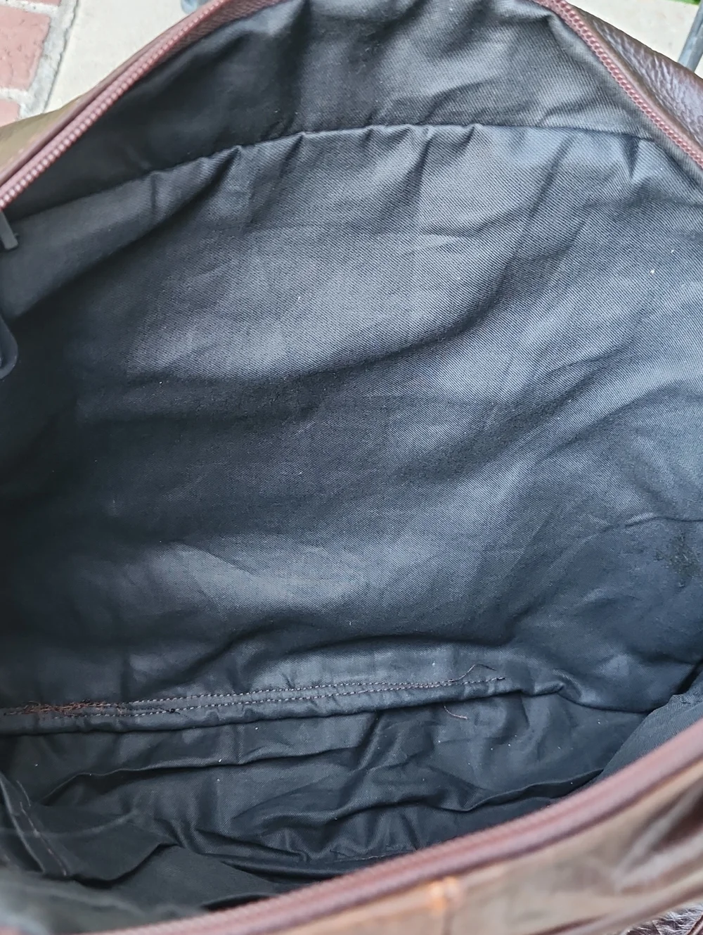 100% Leather Messenger Bag